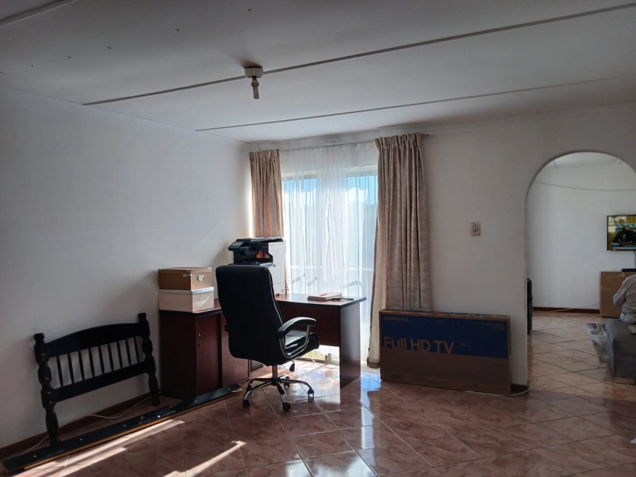 5 Bedroom Property for Sale in Club View Eastern Cape